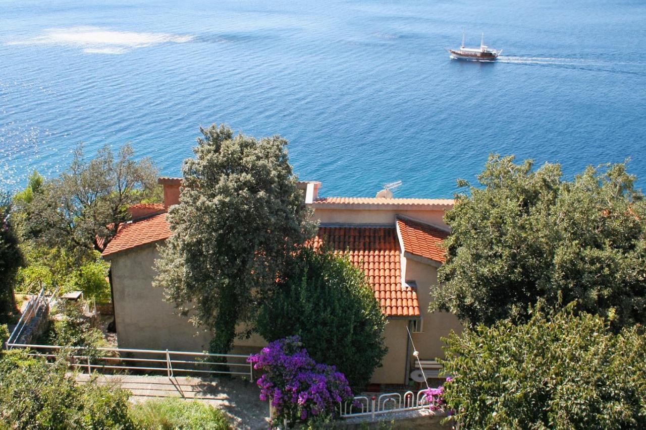 Apartments By The Sea Stanici, Omis - 1028 Tice エクステリア 写真