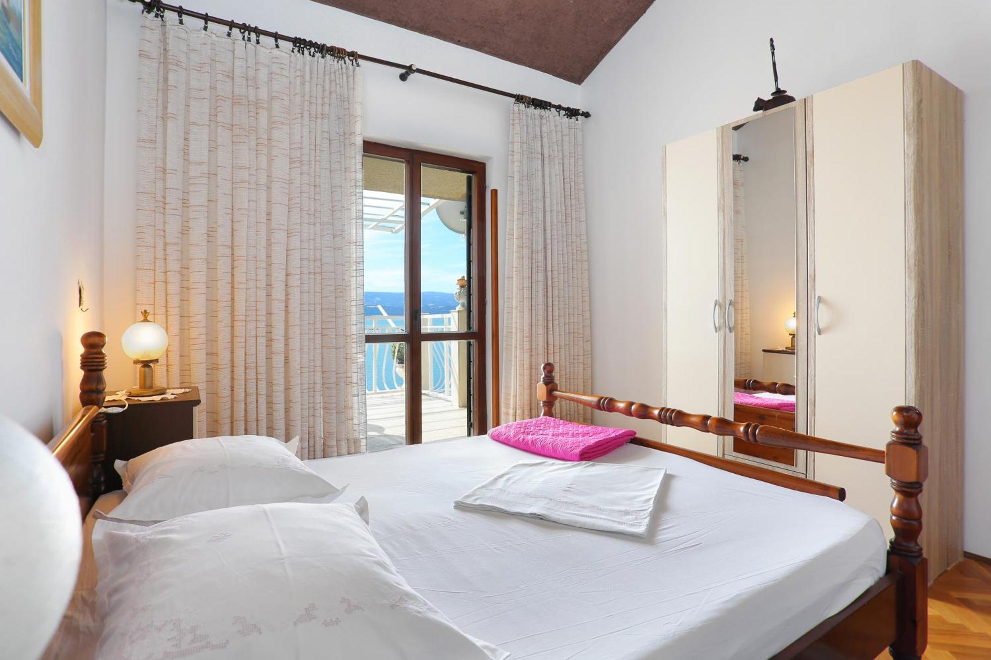 Apartments By The Sea Stanici, Omis - 1028 Tice 部屋 写真